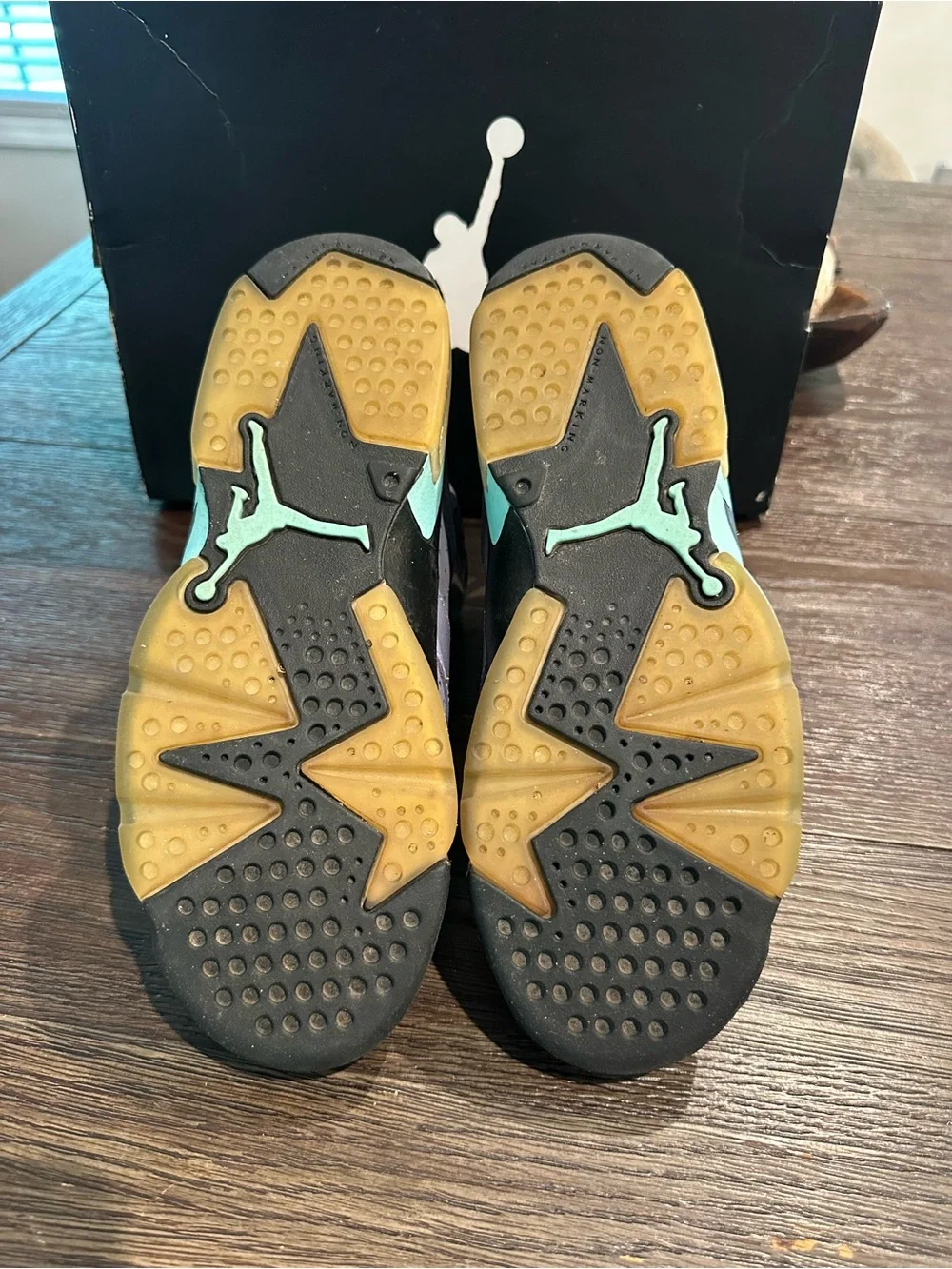Jordan Retro 6